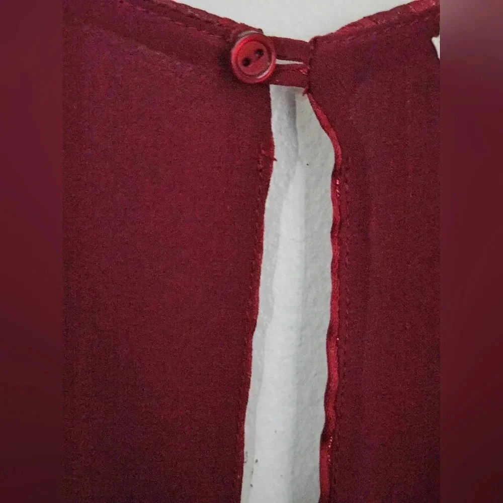 LUSH‎ Red Metallic Stripe Bell Sleeve V Neck Keyhole Blouse Top M - Picture 5 of 7